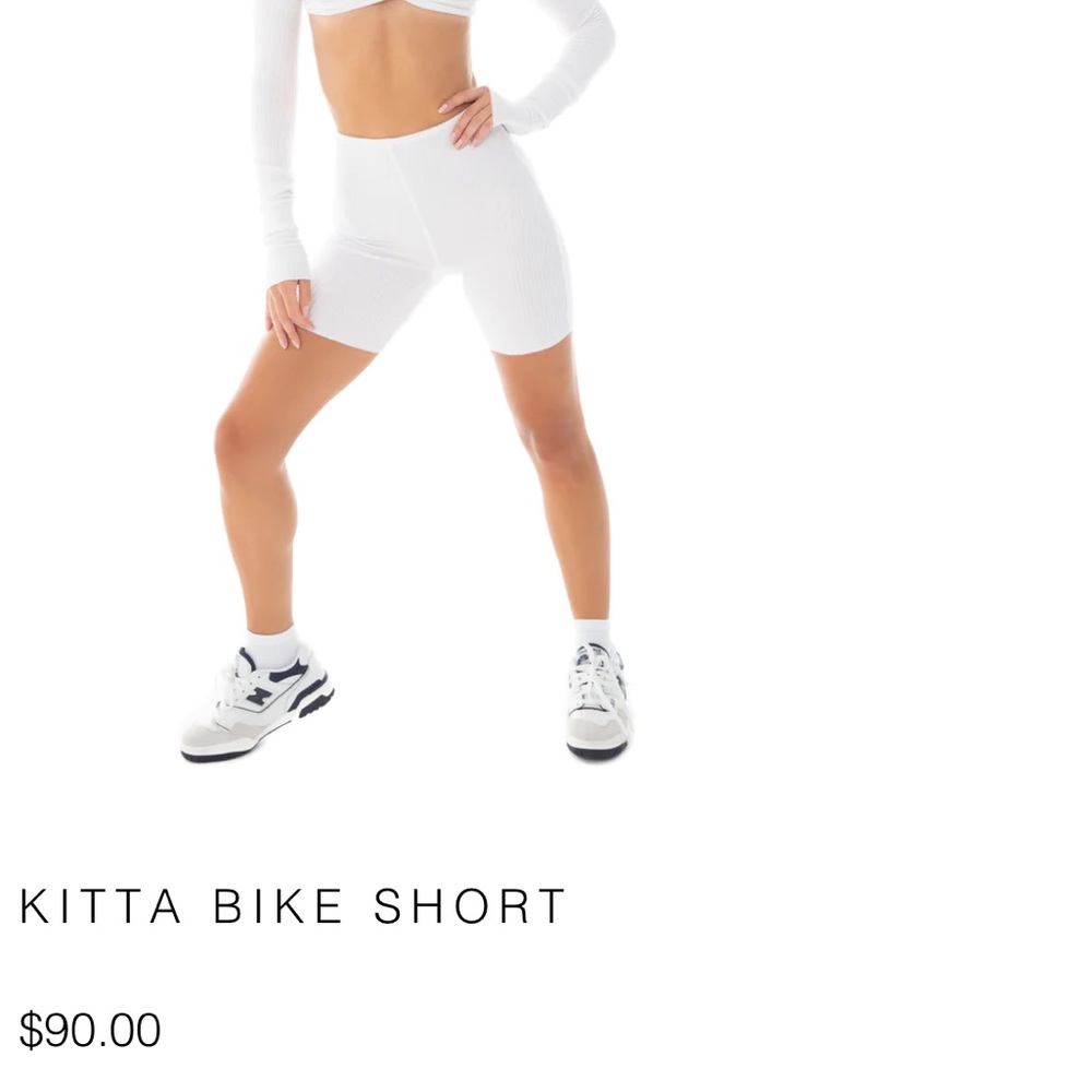areyouami kitta bike short in white